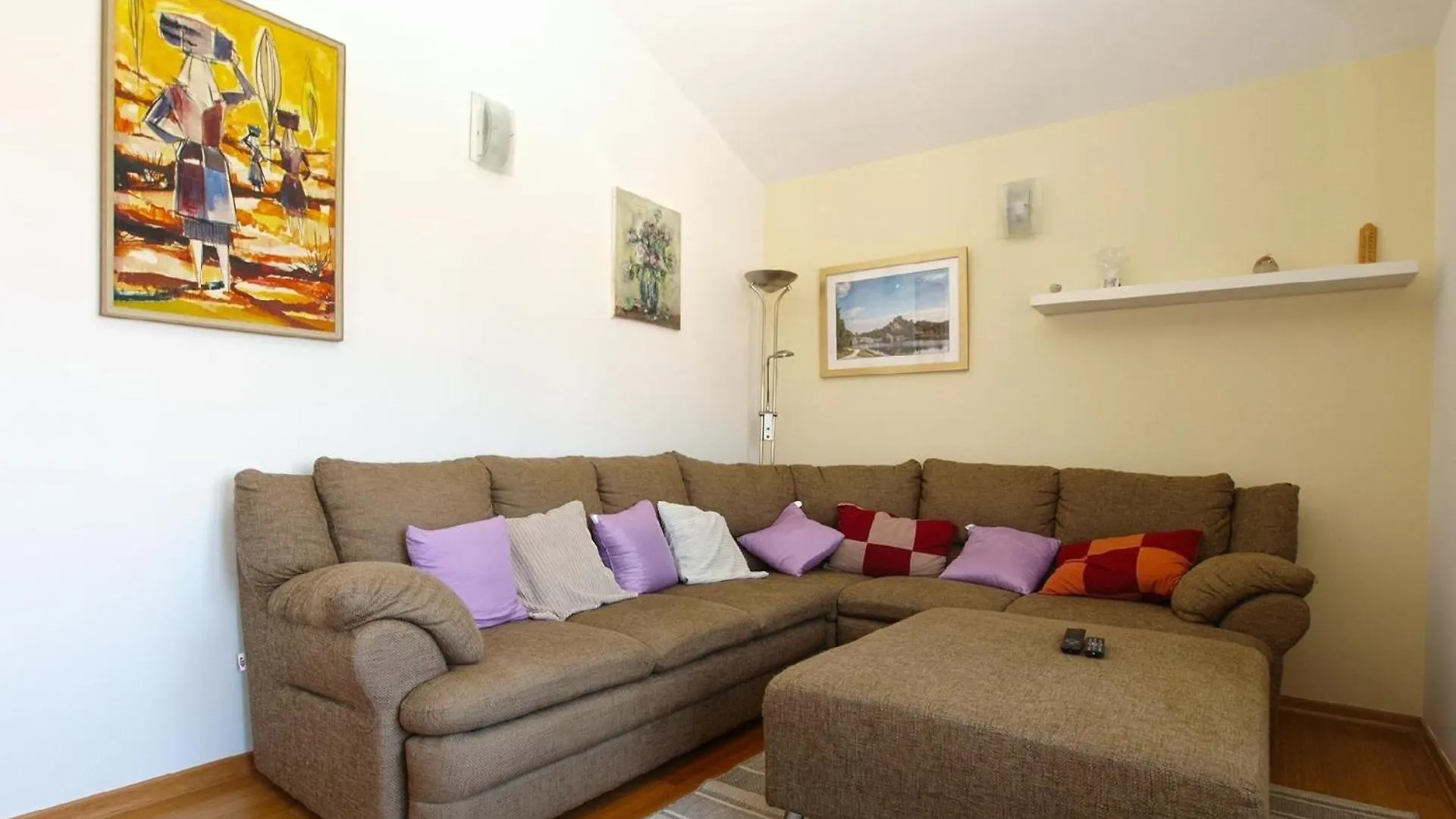 Ferienwohnung Fuer 4 Personen Ca 54 Qm In Fazana-Surida, Istrien Istrische Riviera Valbandon Croatia